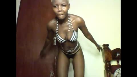 Snapshot of queen_abito chatting on 4, 1, 2025 queen_abito online show from 4, 1, 2025