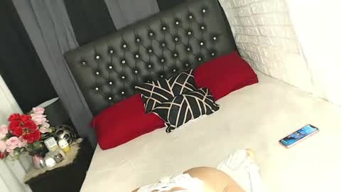 Snapshot of queen_cummer chatting on 8, 1, 2025 Yeng online show from 8, 1, 2025