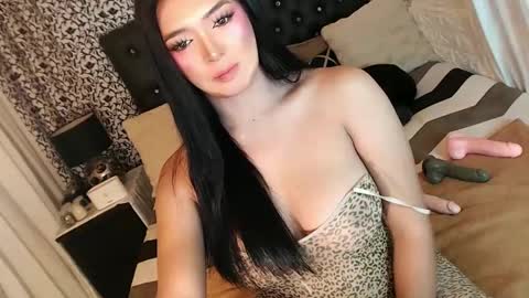 Snapshot of queen_cummer chatting on 6, 3, 2025 Yeng online show from 6, 3, 2025