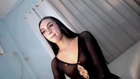 Snapshot of queen_danaya chatting on 1, 7, 2026 queen_danaya online show from 1, 7, 2026