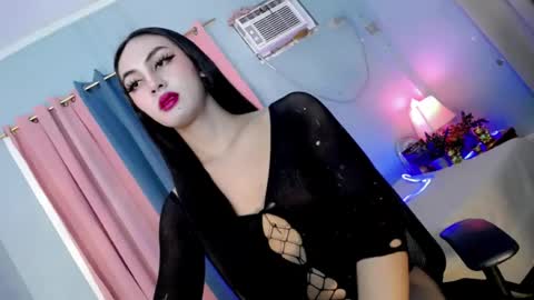 Snapshot of queen_danaya chatting on 9, 7, 2026 queen_danaya online show from 9, 7, 2026