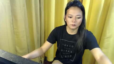 Snapshot of queen_ennah chatting on 9, 6, 2026 queen_ennah online show from 9, 6, 2026