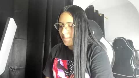 queen_findom1 online show from 8, 11, 2025