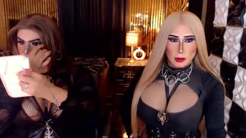 Snapshot of queen_horsecock chatting on 31, 5, 2026 queen_horsecock online show from 31, 5, 2026