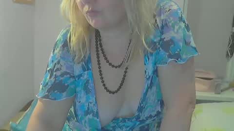 queen_jane8 online show from 21, 2, 2025