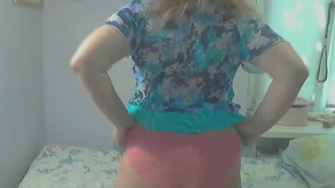 Snapshot of queen_jane8 chatting on 28, 5, 2026 queen_jane8 online show from 28, 5, 2026