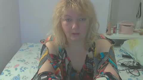 Snapshot of queen_jane8 chatting on 1, 6, 2026 queen_jane8 online show from 1, 6, 2026