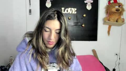 queen_natttyy online show from 9, 12, 2024