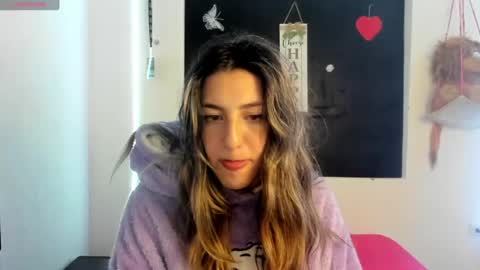 queen_natttyy online show from 14, 1, 2025