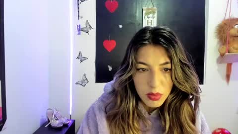 queen_natttyy online show from 18, 2, 2025