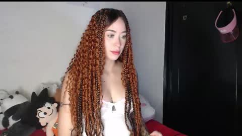 Snapshot of queen_of_m111lk chatting on 18, 10, 2025 queen_of_m111lk online show from 18, 10, 2025