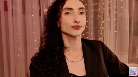 Snapshot of queen_of_tease chatting on 27, 11, 2025 queen_of_tease online show from 27, 11, 2025