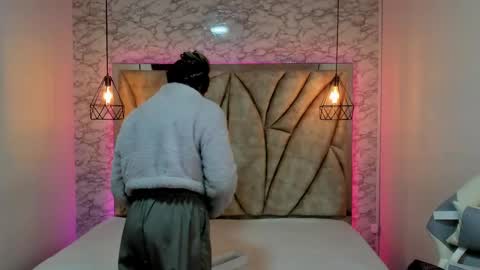   online show from 26, 1, 2025