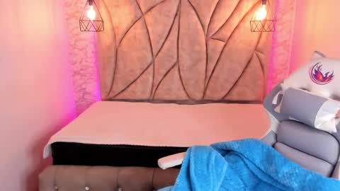   online show from 26, 2, 2025