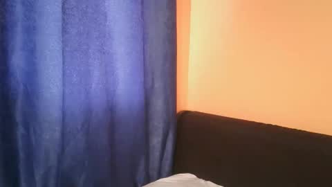 queen_sashavixen online show from 17, 11, 2025