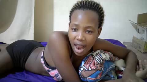 Snapshot of queen_slender chatting on 11, 5, 2026 queen_slender online show from 11, 5, 2026