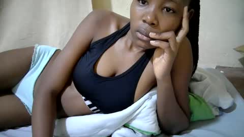 queen_slender online show from 25, 6, 2026