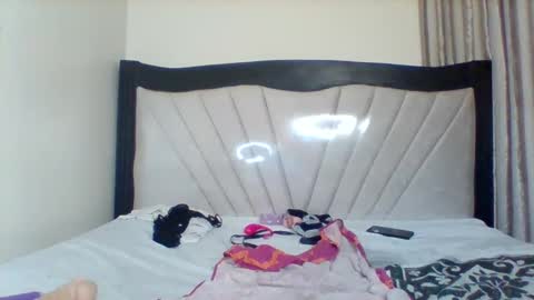 Snapshot of queen_wow2 chatting on 12, 2, 2026 queen online show from 12, 2, 2026