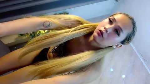 CALL ME YOUR QUEEN AIVY1 online show from 19, 12, 2025