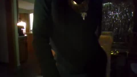 queenbee6269 online show from 2, 1, 2025