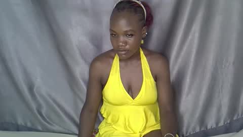 Snapshot of queenbest chatting on 29, 3, 2026 Cindy Melahnin online show from 29, 3, 2026