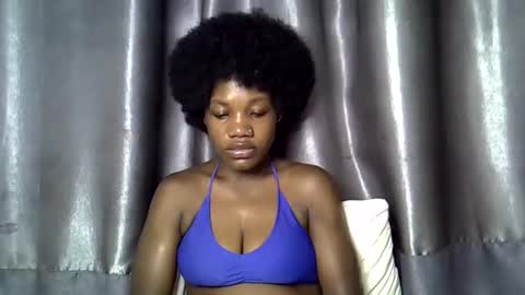 Snapshot of queenbest chatting on 13, 4, 2026 Cindy Melahnin online show from 13, 4, 2026