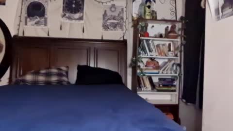 Queen Fantasee  online show from 6, 12, 2024