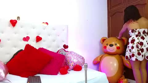 Snapshot of queenie_star chatting on 15, 2, 2025 Maria Del Mar online show from 15, 2, 2025