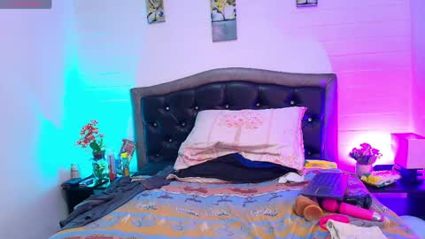 VickyBoobss online show from 8, 4, 2026