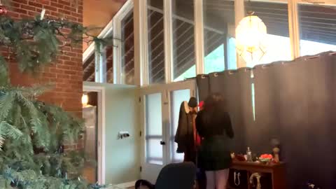 Sarlei Sar-uh-lie online show from 11, 1, 2025