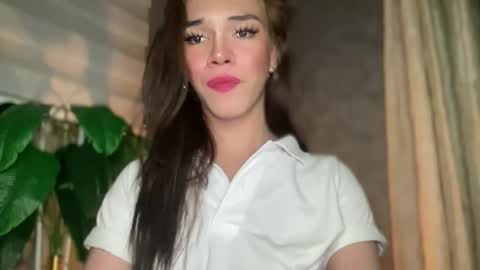 Snapshot of queenn_xxx chatting on 30, 9, 2025 QUEEN online show from 30, 9, 2025