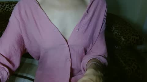 Snapshot of queenoftenderness chatting on 8, 12, 2024 queenoftenderness online show from 8, 12, 2024