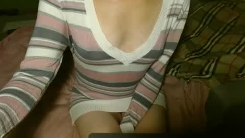 Snapshot of queenoftenderness chatting on 10, 10, 2025 queenoftenderness online show from 10, 10, 2025