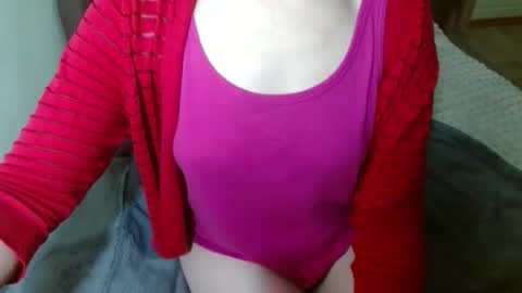 queenoftenderness online show from 17, 2, 2026