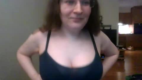 queenofthenights online show from 16, 4, 2026