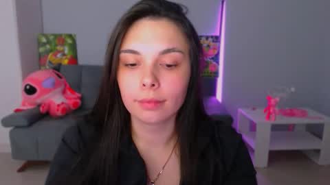 Snapshot of queenofthesense chatting on 6, 10, 2025 Patricia online show from 6, 10, 2025