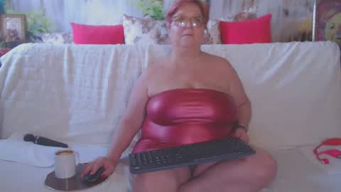 QueenPammy online show from 14, 2, 2025