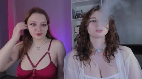 Snapshot of queenrosel chatting on 15, 5, 2026 Rose online show from 15, 5, 2026