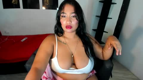 queensquirt31 online show from 3, 8, 2026
