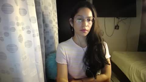 Snapshot of queenvictoria2023 chatting on 12, 1, 2025 Paola online show from 12, 1, 2025