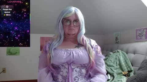 Snapshot of queerlyjaz chatting on 24, 5, 2026 queerlyjaz online show from 24, 5, 2026