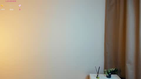 Fiona online show from 5, 1, 2025