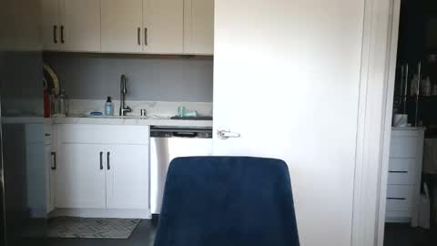 Snapshot of quest_one chatting on 29, 10, 2025 Jim online show from 29, 10, 2025