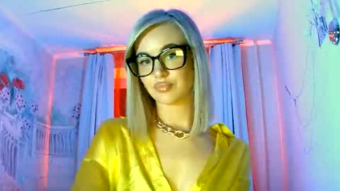 Snapshot of qusi28 chatting on 10, 2, 2025 qusi28 online show from 10, 2, 2025