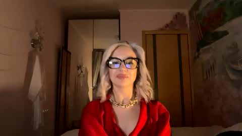 Snapshot of qusi28 chatting on 16, 2, 2025 qusi28 online show from 16, 2, 2025