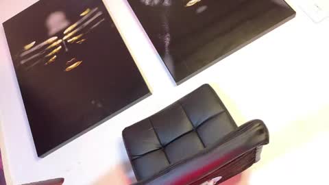Snapshot of quuen_valery chatting on 4, 7, 2026 quuen_valery online show from 4, 7, 2026