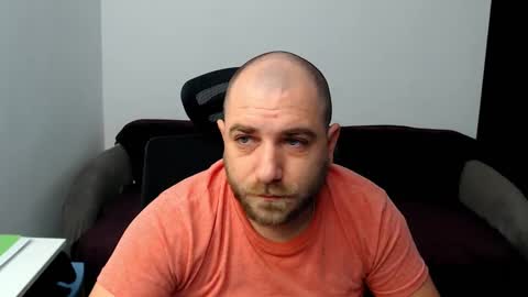 R0bila online show from 6, 10, 2025