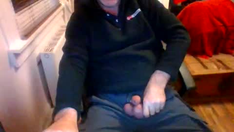 Snapshot of r30csm13 chatting on 17, 10, 2025 r30csm13 online show from 17, 10, 2025