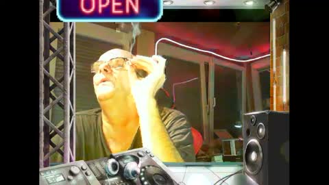 dj mike online show from 13, 1, 2025