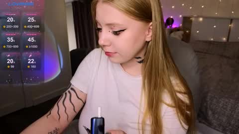 Rebecca  Becc online show from 9, 9, 2025